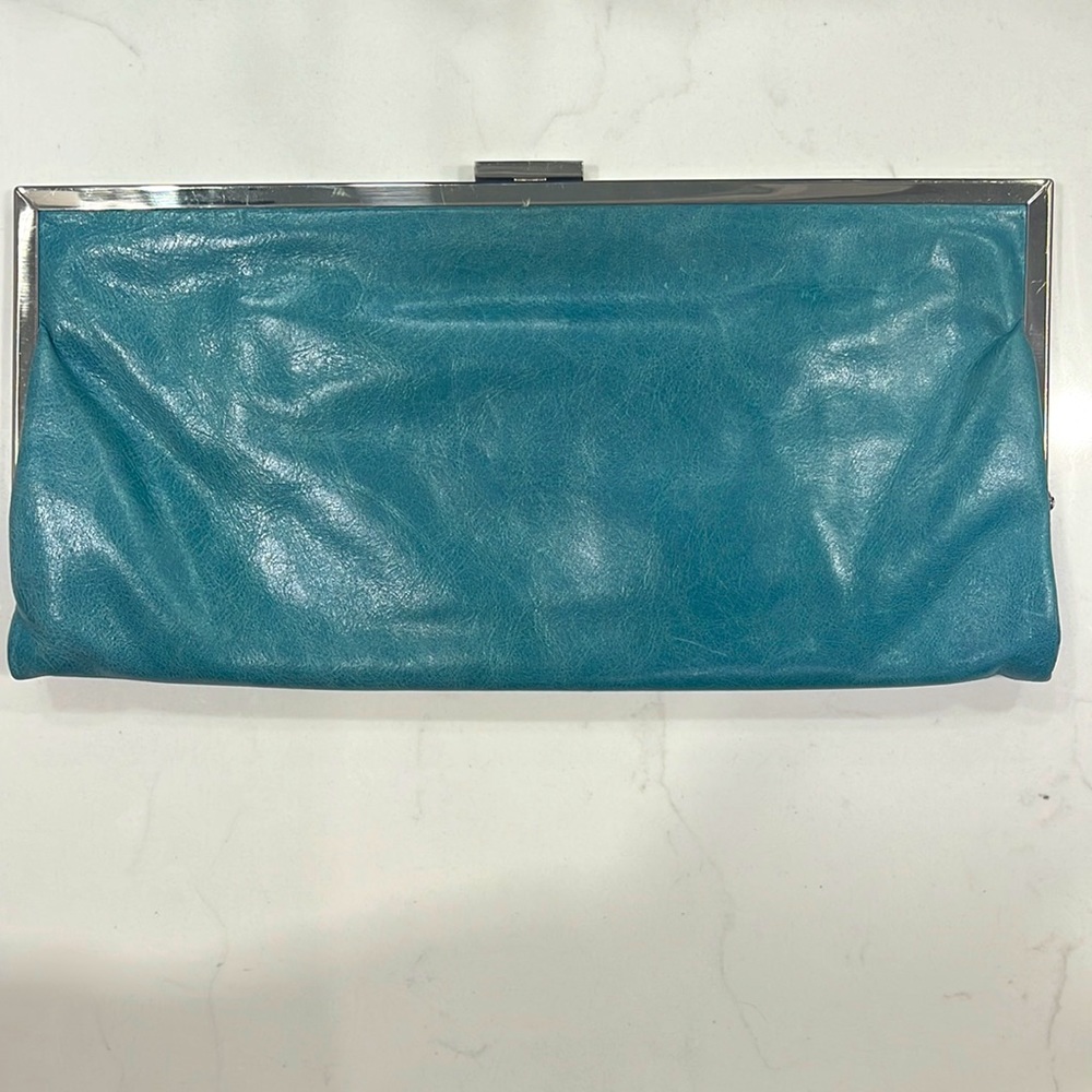HOBO blue clutch
